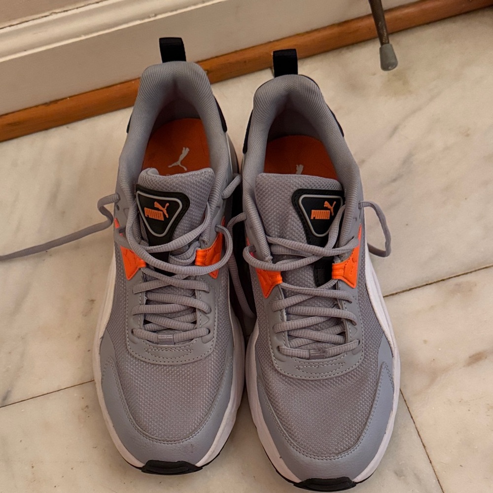 Puma Men's Sneakers in Gray and Orange